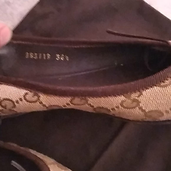 Sandals - Picture 2 of 3